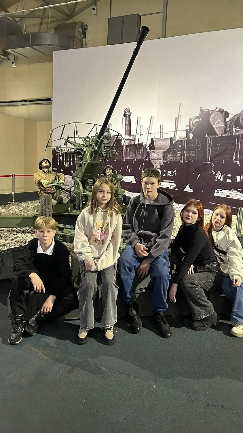 ВОСПИТАННИКИ ВВЕДЕНСКОГО ФИЛИАЛА ЦЕНТРА ПОМОЩИ ДЕТЯМ №1 ПОБЫВАЛИ В МОСКВЕ